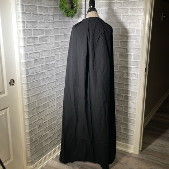 EUC Black Superhero cape with tie - Picture 4 of 8